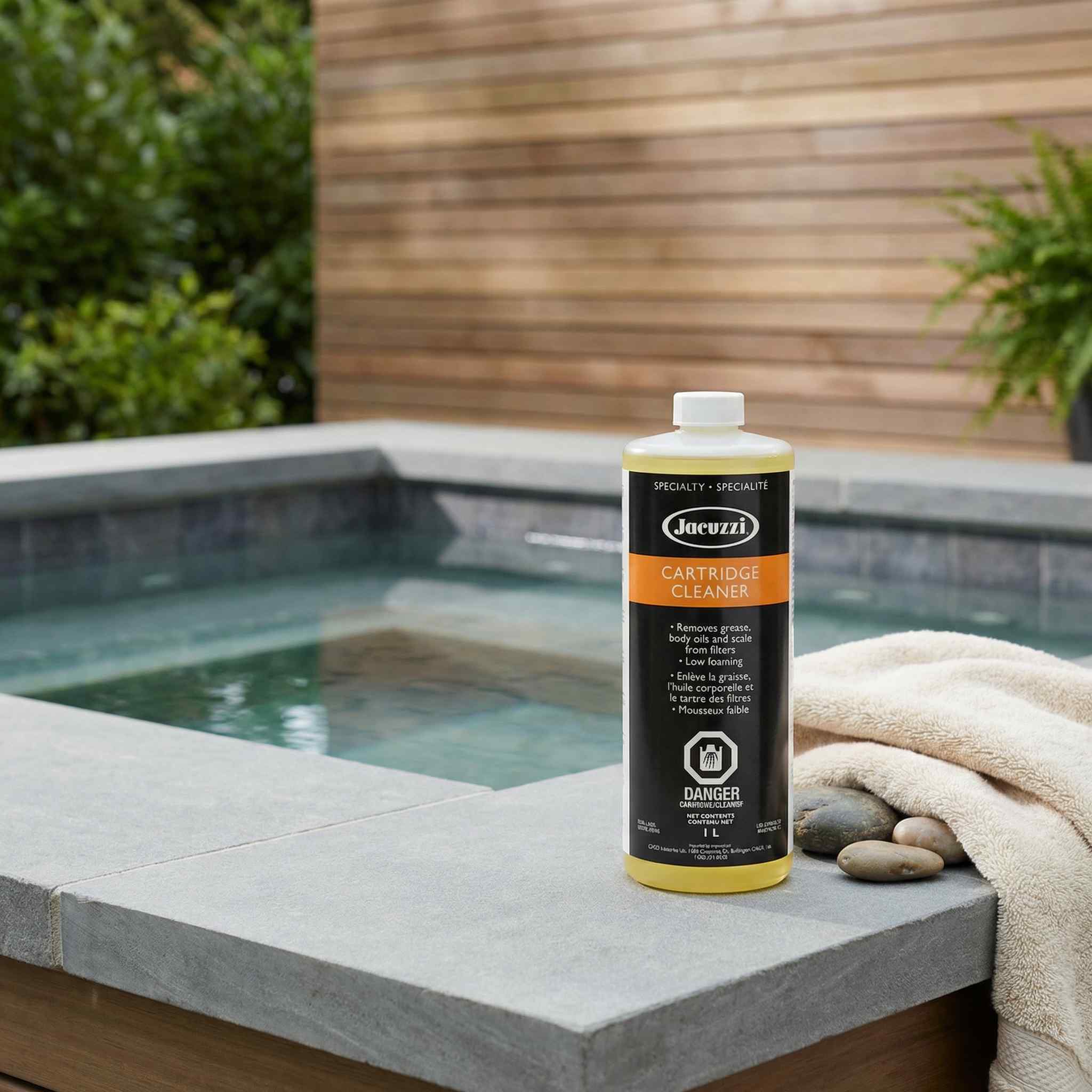 Capo Jacuzzi® Cartridge Cleaner, 1 L – Spa Cartridge Filter Cleaner